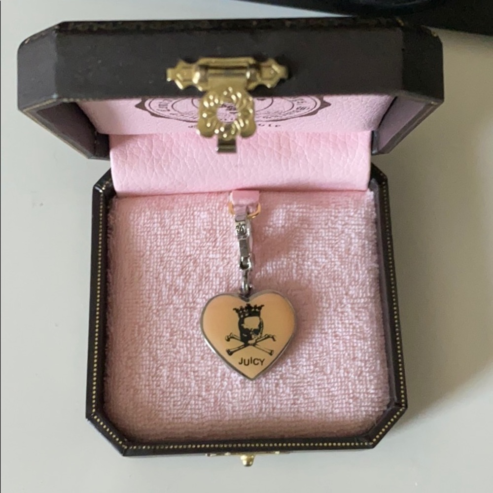 NWOT Juicy Couture dog tag